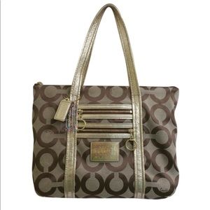 ✨COACH poppy signature bag in gold authentic